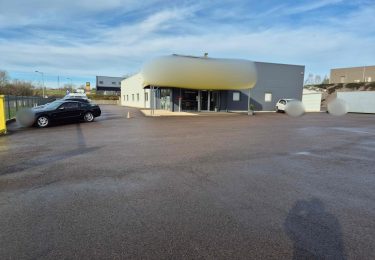 5418e5c4-a7c6-4190-b05f-3c37745d8964 flou